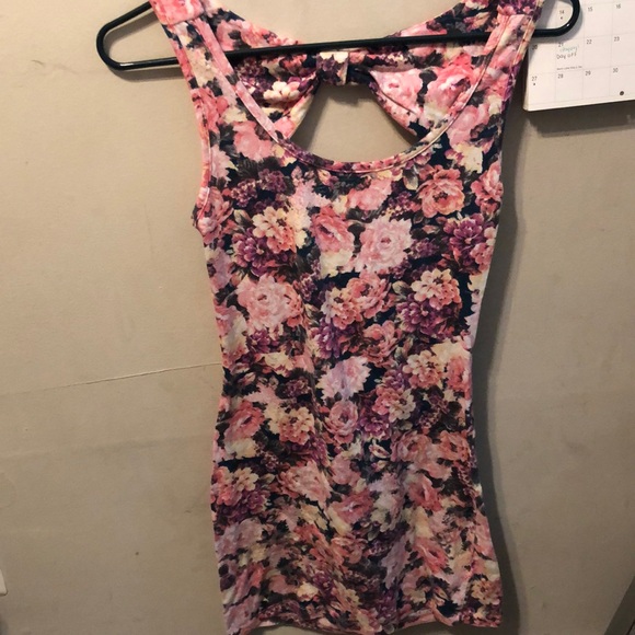 Forever 21 Dresses & Skirts - Bodycon floral dress Forever 21 Dresses & Skirts - Bodycon floral dress